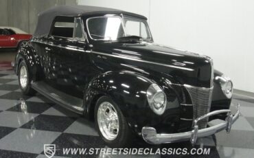 Ford-Deluxe-1940-Convertible-17
