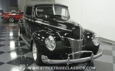 Ford-Deluxe-1940-Convertible-18