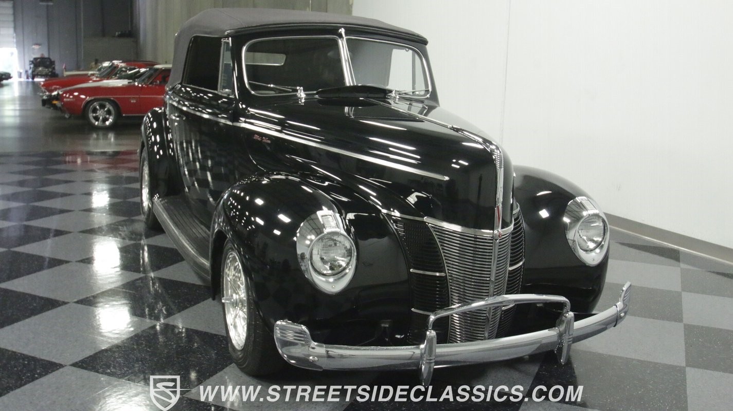 Ford-Deluxe-1940-Convertible-18