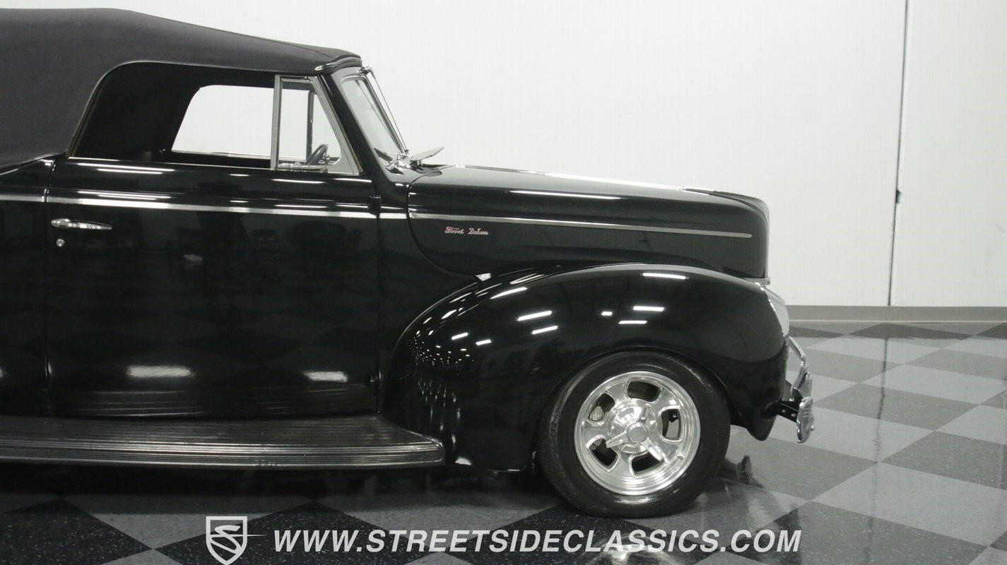 Ford-Deluxe-1940-Convertible-33