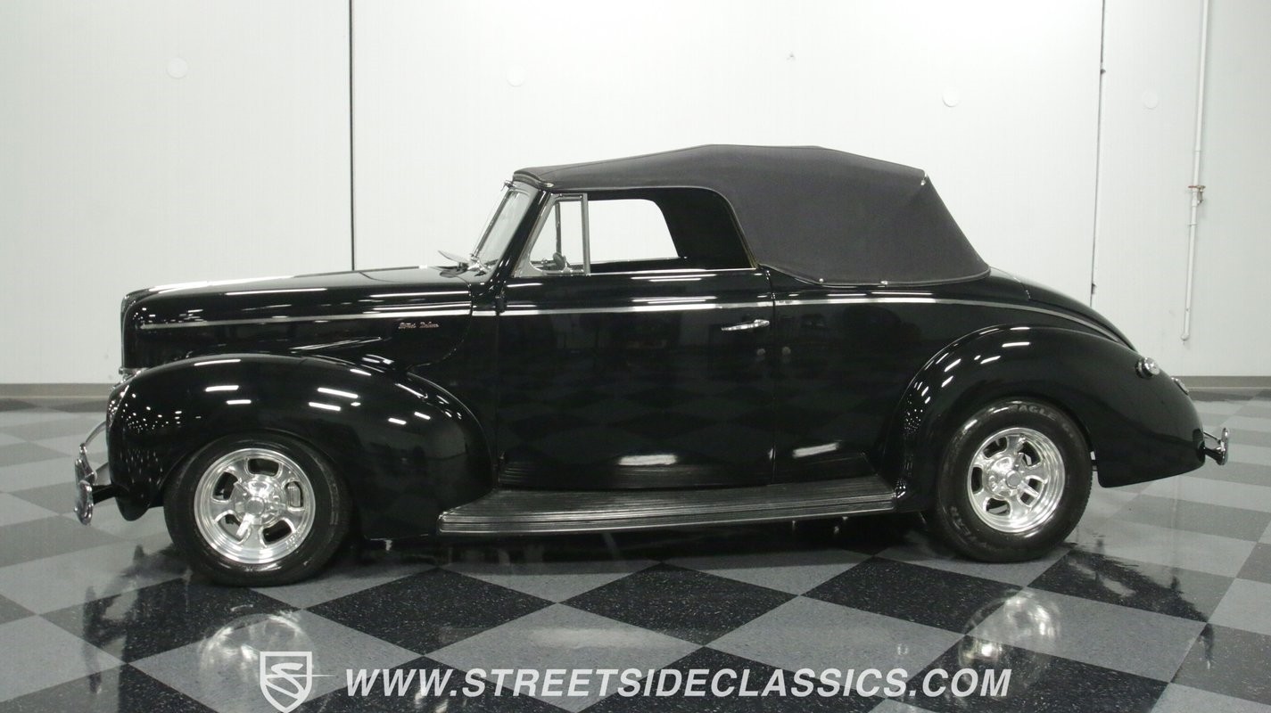 Ford-Deluxe-1940-Convertible-7