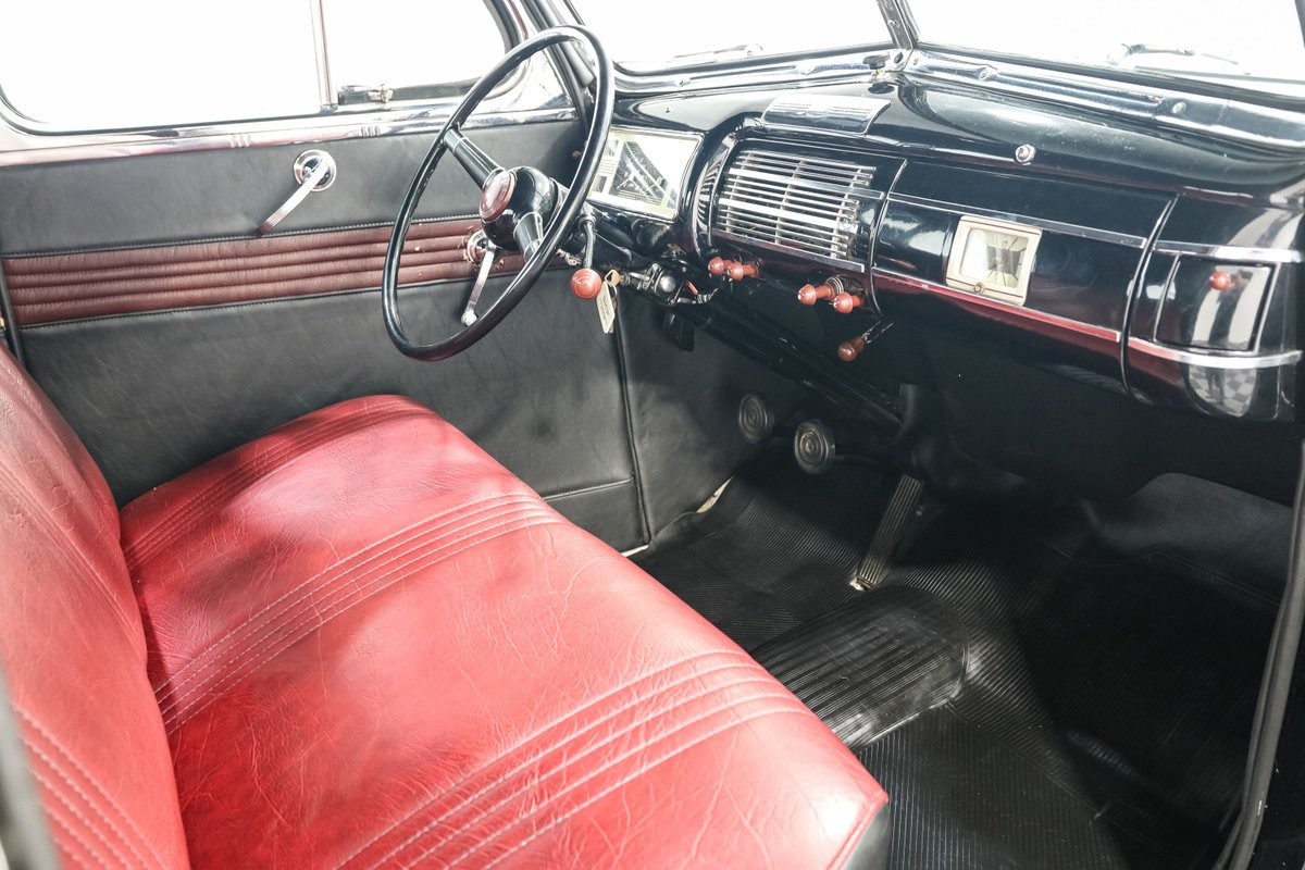 Ford-Deluxe-1940-Coupe-17