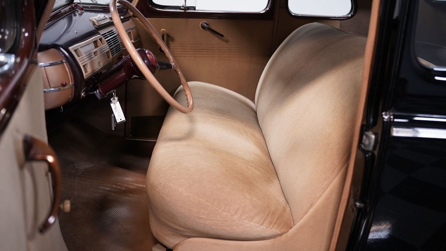 Ford-Deluxe-1940-Coupe-29