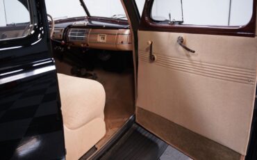 Ford-Deluxe-1940-Coupe-38