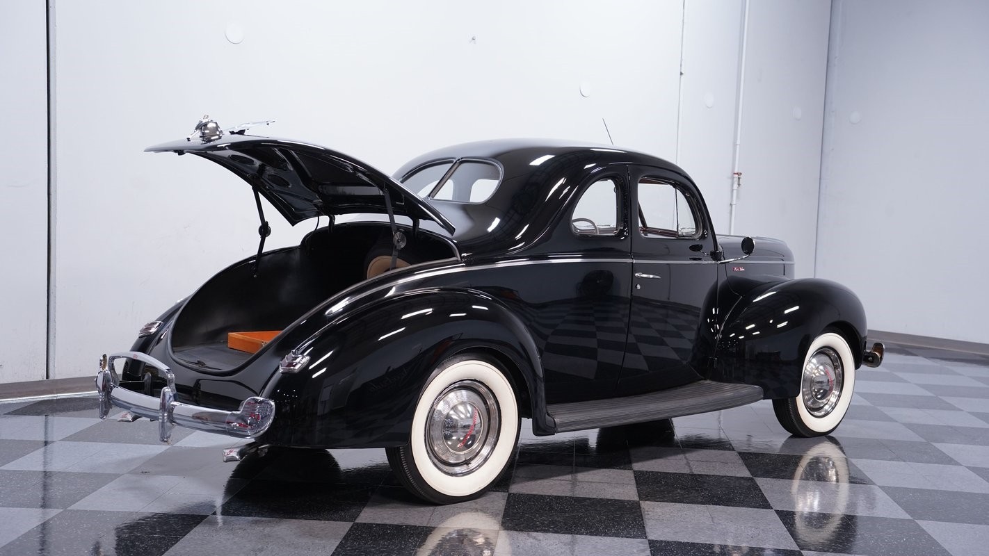 Ford-Deluxe-1940-Coupe-39