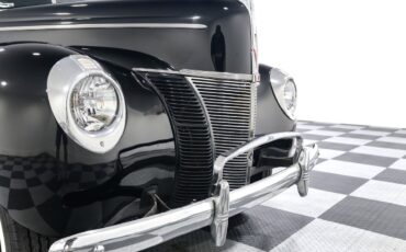 Ford-Deluxe-1940-Coupe-8