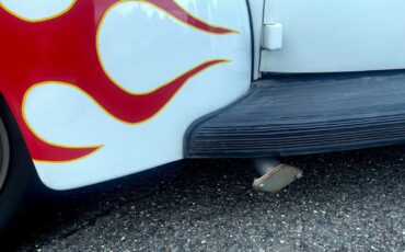 Ford-Deluxe-1940-Custom-Deluxe-Sedan-23