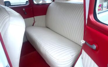 Ford-Deluxe-1940-Custom-Deluxe-Sedan-34