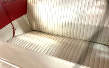 Ford-Deluxe-1940-Custom-Deluxe-Sedan-35