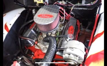 Ford-Deluxe-1940-Custom-Deluxe-Sedan-37