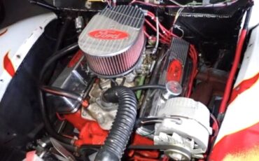 Ford-Deluxe-1940-Custom-Deluxe-Sedan-38