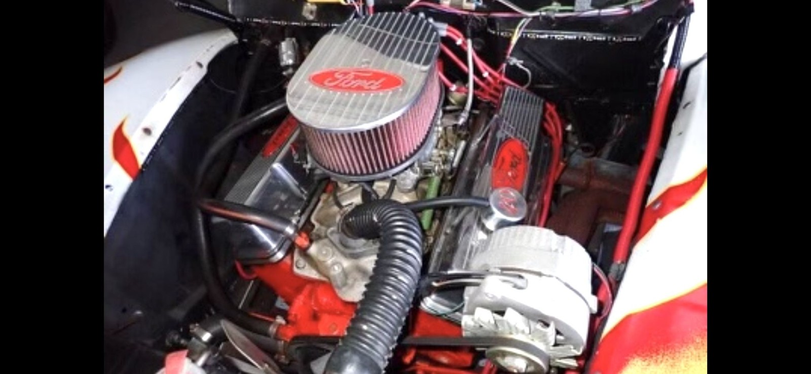 Ford-Deluxe-1940-Custom-Deluxe-Sedan-38