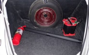 Ford-Deluxe-1940-Custom-Deluxe-Sedan-39