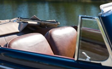 Ford-Deluxe-1940-Lyon-Blue-Tan-13