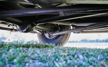 Ford-Deluxe-1940-Lyon-Blue-Tan-23