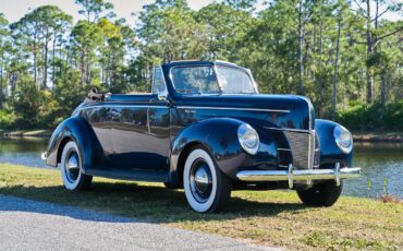 Ford-Deluxe-1940-Lyon-Blue-Tan-36