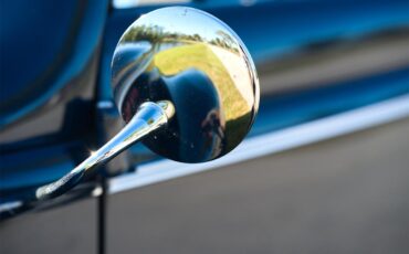 Ford-Deluxe-1940-Lyon-Blue-Tan-51