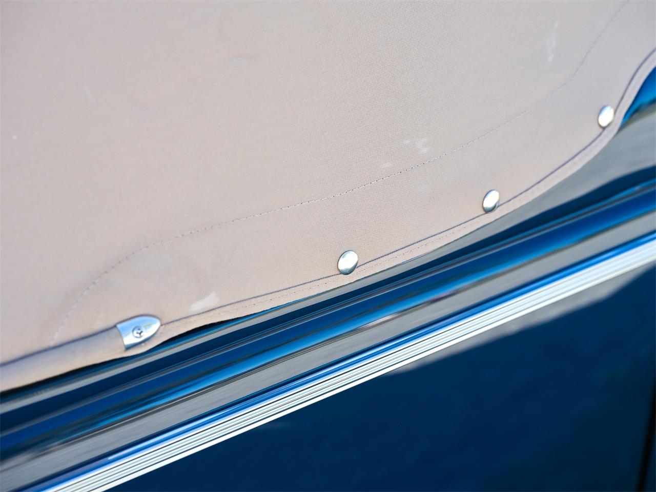 Ford-Deluxe-1940-Lyon-Blue-Tan-57