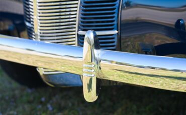 Ford-Deluxe-1940-Lyon-Blue-Tan-66