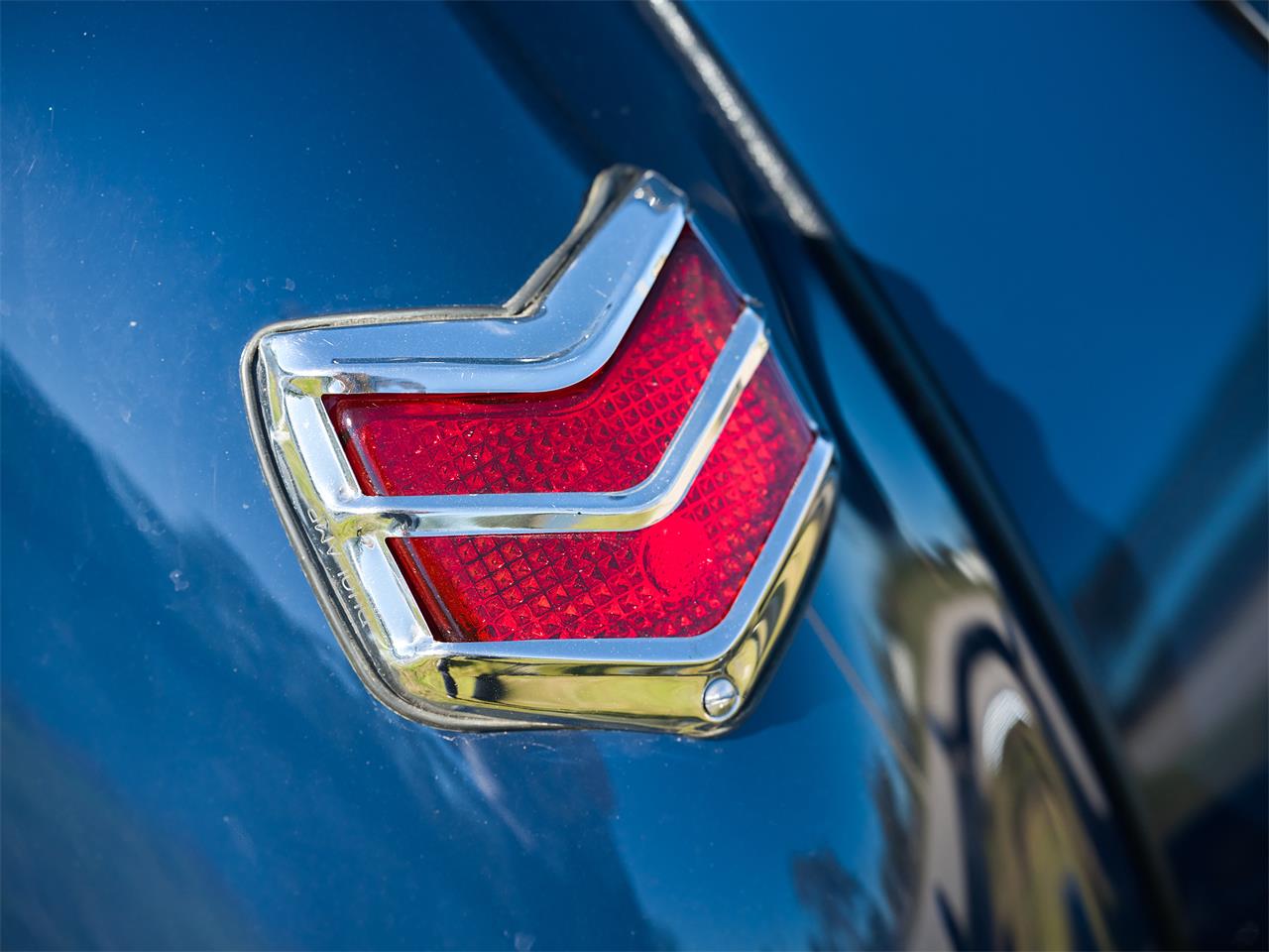 Ford-Deluxe-1940-Lyon-Blue-Tan-70