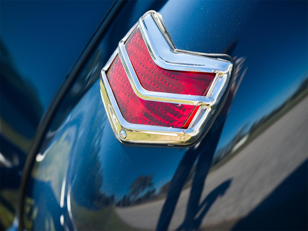 Ford-Deluxe-1940-Lyon-Blue-Tan-71