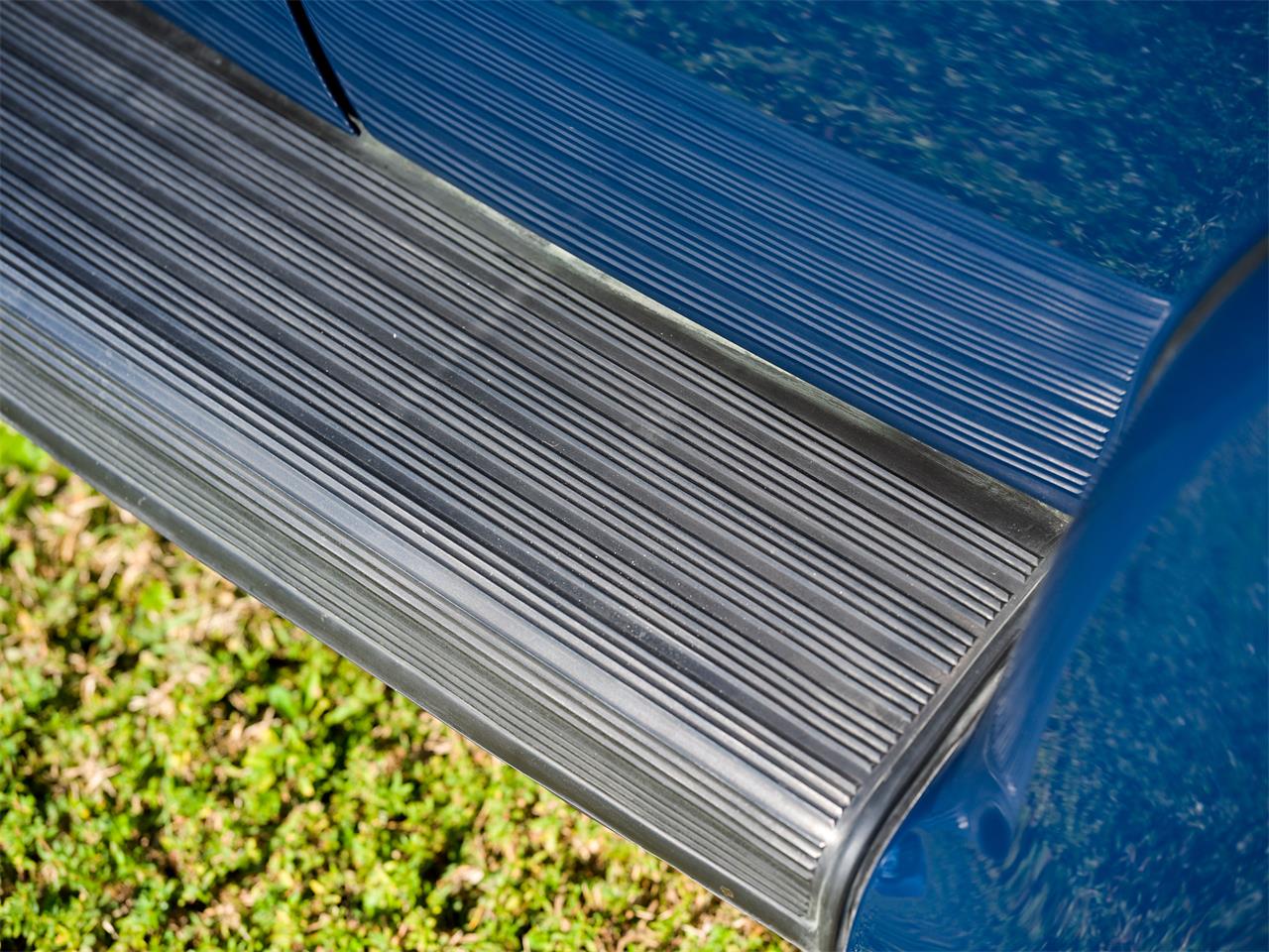 Ford-Deluxe-1940-Lyon-Blue-Tan-74