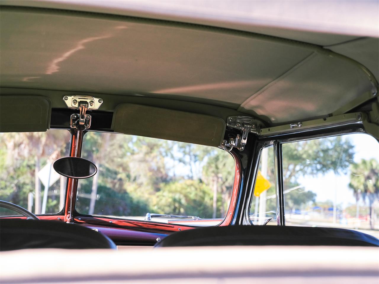 Ford-Deluxe-1940-Lyon-Blue-Tan-8
