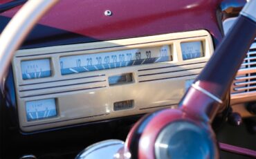 Ford-Deluxe-1940-Lyon-Blue-Tan-80
