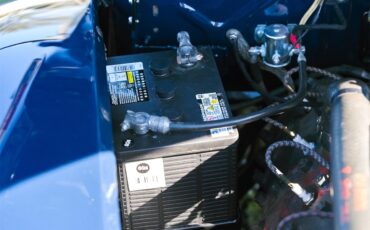 Ford-Deluxe-1940-Lyon-Blue-Tan-82