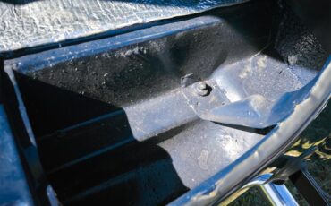 Ford-Deluxe-1940-Lyon-Blue-Tan-87