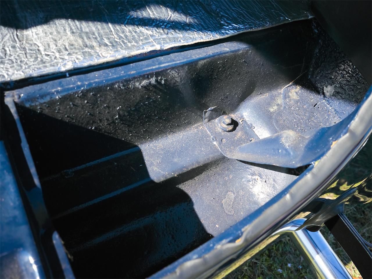 Ford-Deluxe-1940-Lyon-Blue-Tan-87