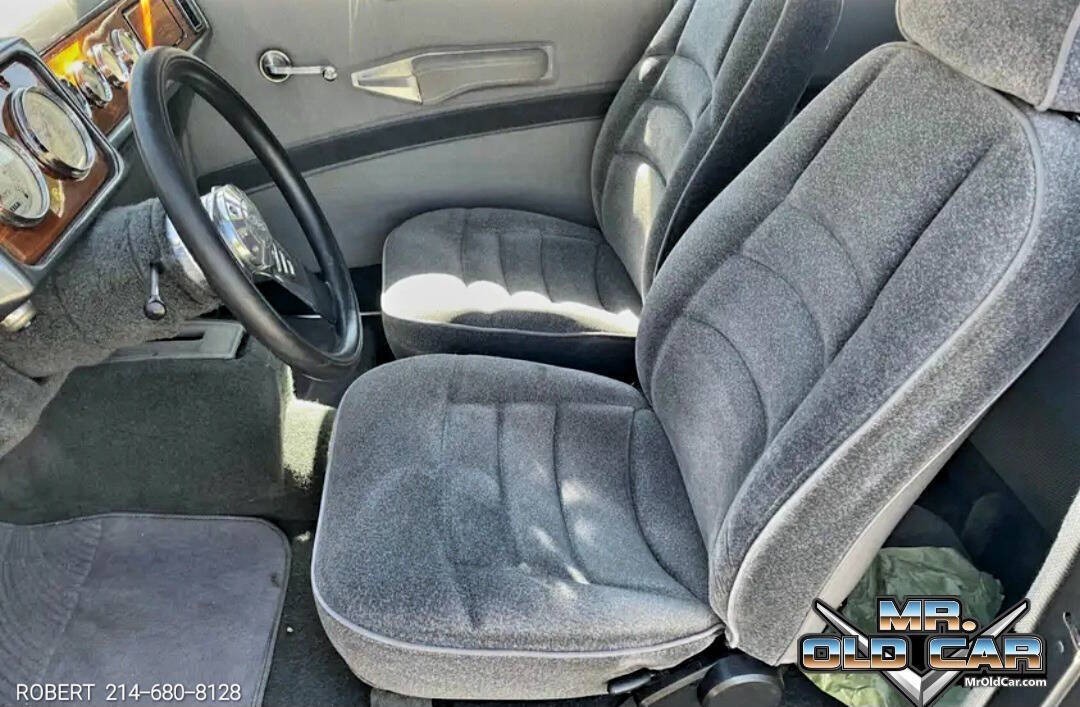 Ford-Deluxe-1940-Sedan-9