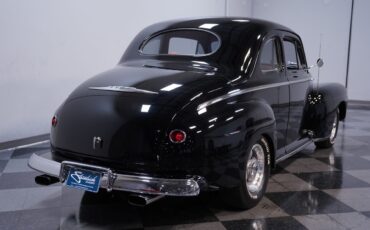 Ford-Deluxe-1947-Coupe-10