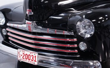 Ford-Deluxe-1947-Coupe-17