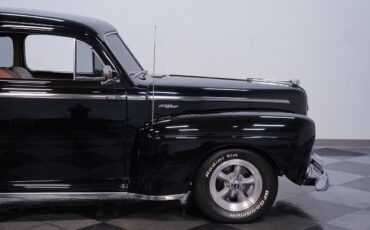 Ford-Deluxe-1947-Coupe-27