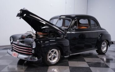 Ford-Deluxe-1947-Coupe-28