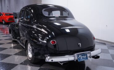 Ford-Deluxe-1947-Coupe-8