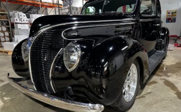 Ford-Deluxe-Coupe-1938-4