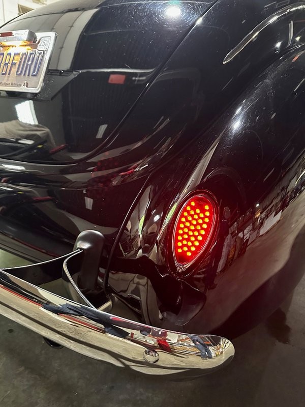 Ford-Deluxe-Coupe-1938-5