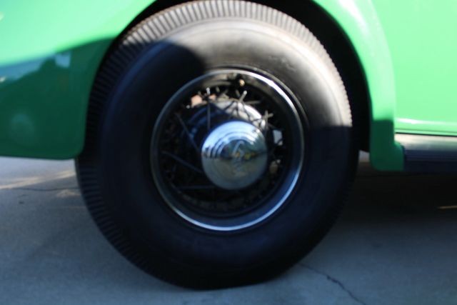 Ford-Deluxe-Tudor-1936-Coupe-17