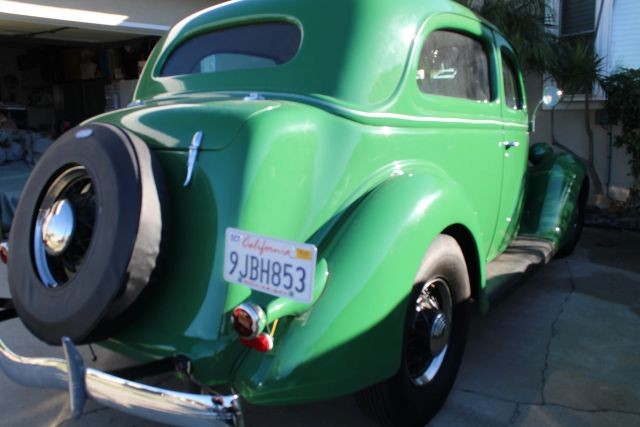 Ford-Deluxe-Tudor-1936-Coupe-19