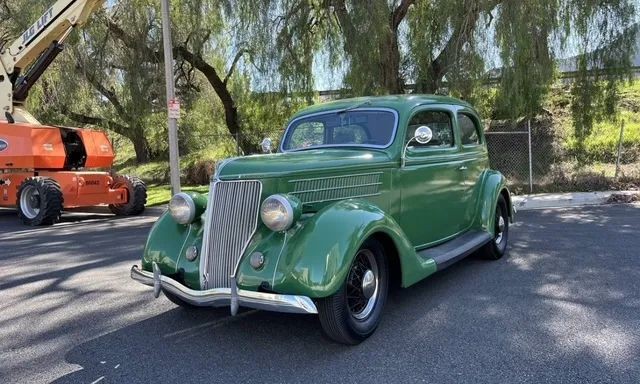 Ford-Deluxe-Tudor-1936-Coupe-3