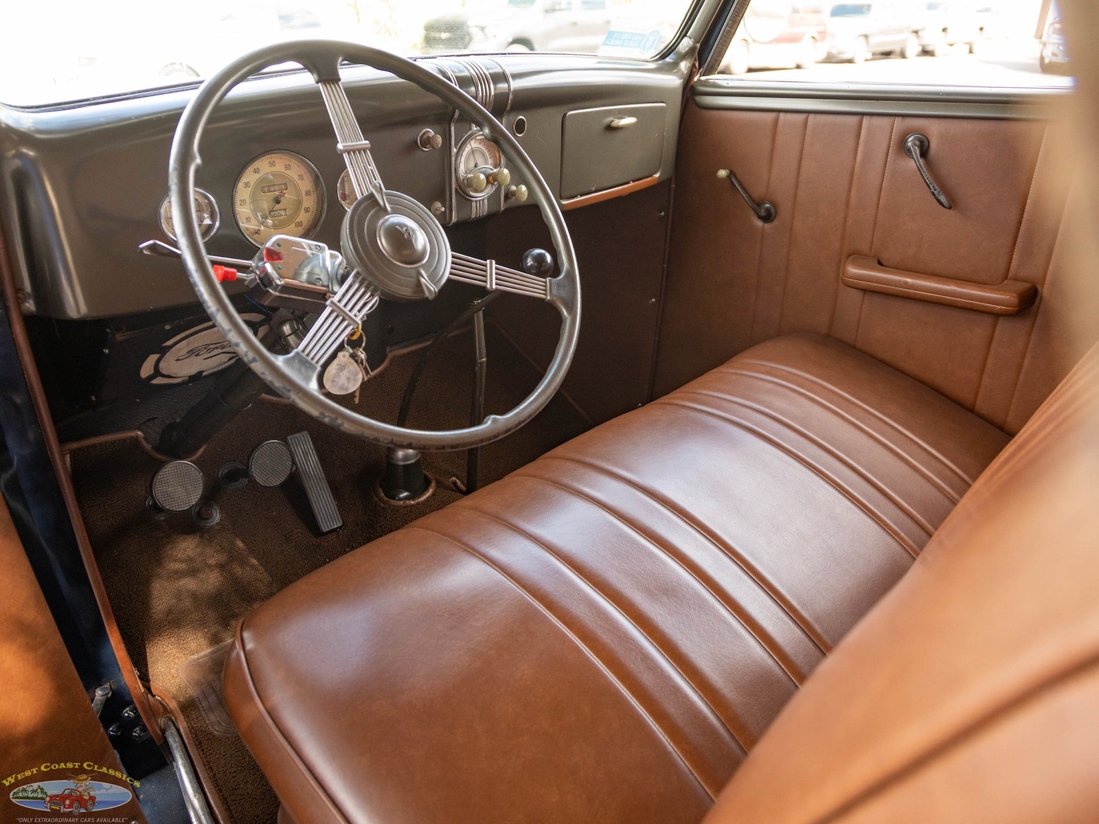 Ford-Deluxe-V8-2-Passenger-Cabriolet-1936-2-Door-Convertible-31