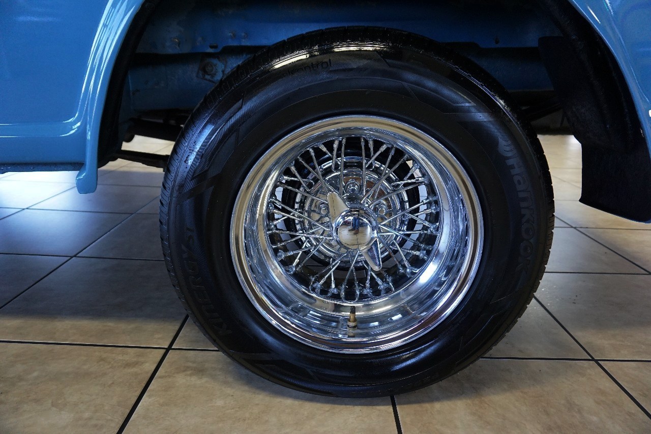 Ford-E-Series-Van-1974-Classic-Car-29