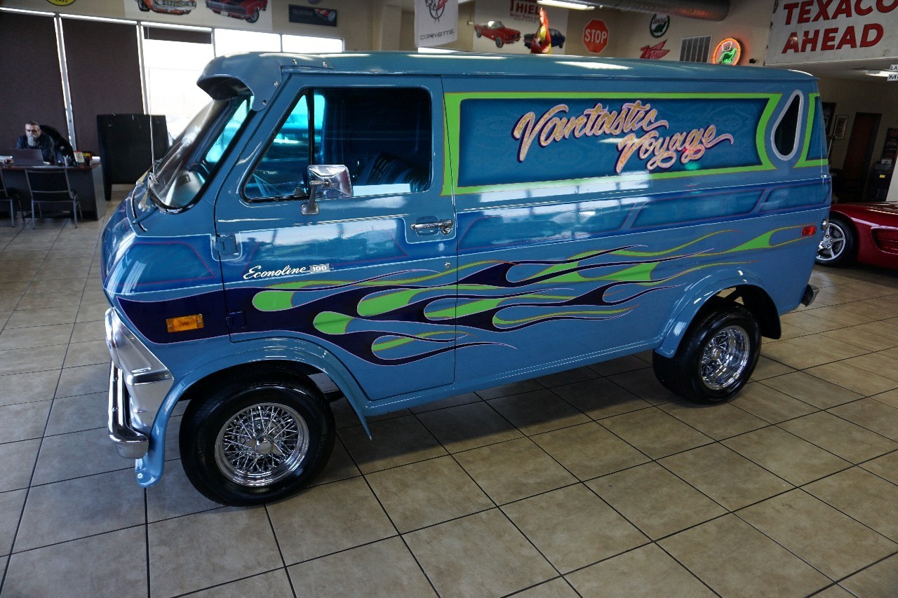 Ford-E-Series-Van-1974-Classic-Car-3