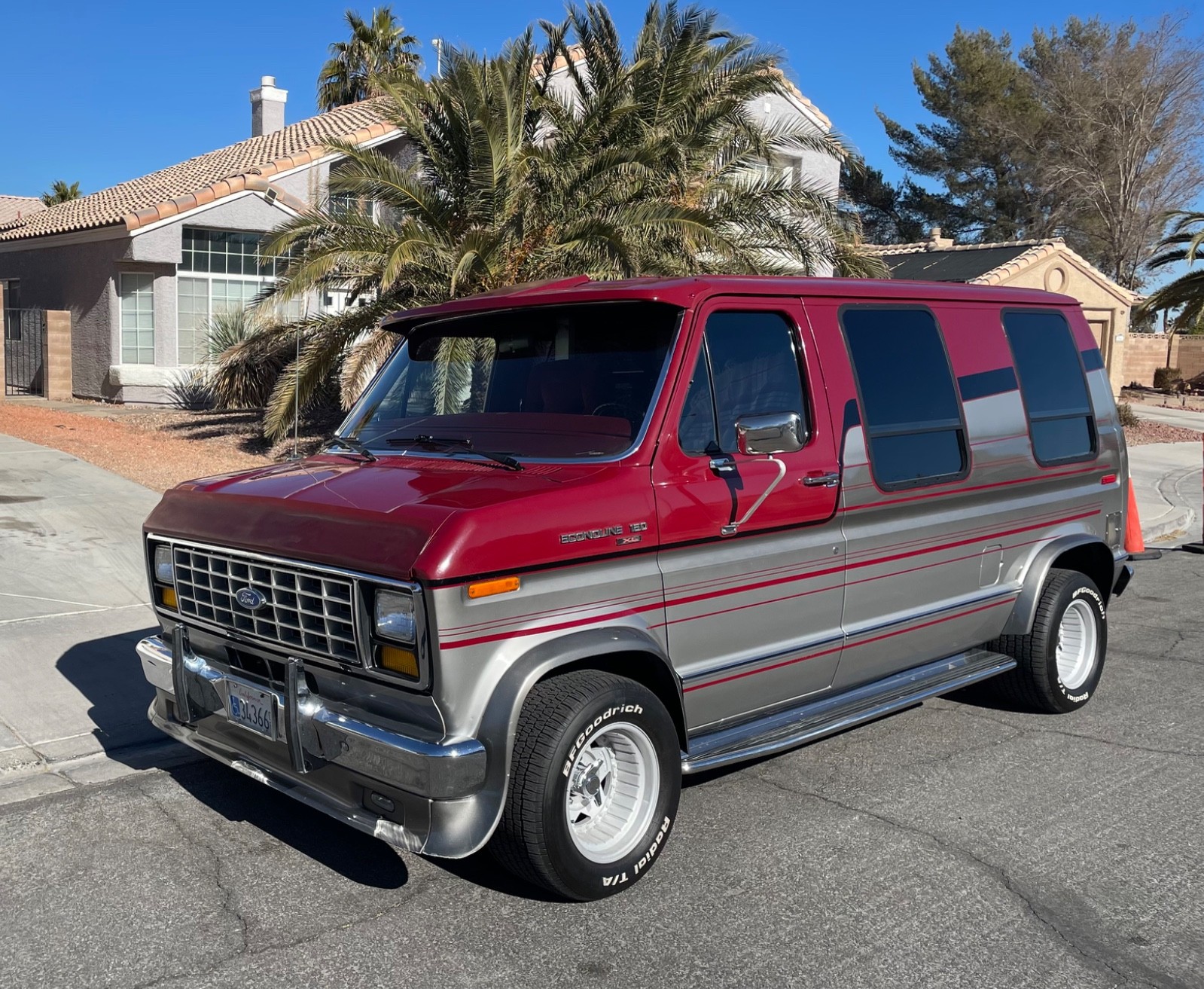 Ford E-Series Van 1988 Extended Cargo Van