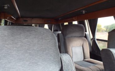 Ford-E-Series-Van-1990-Standard-Passenger-Van-13