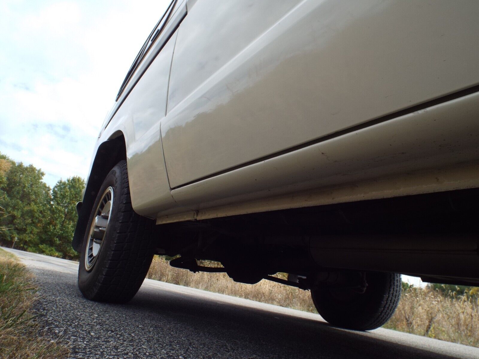 Ford-E-Series-Van-1990-Standard-Passenger-Van-27