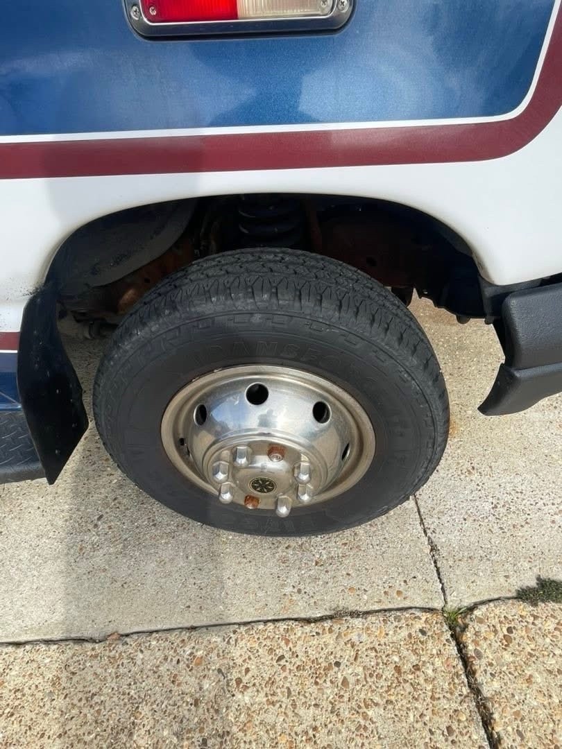 Ford-E-Series-Van-1995-16