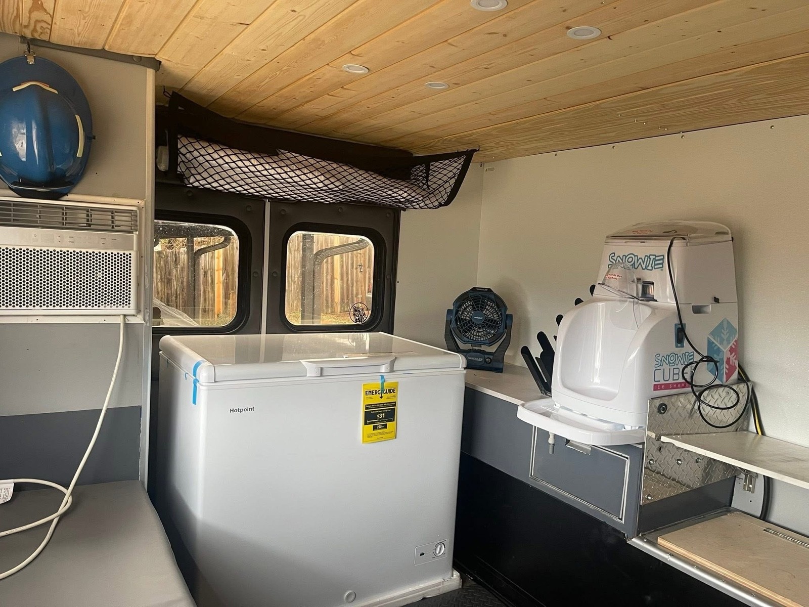 Ford-E-Series-Van-1995-21